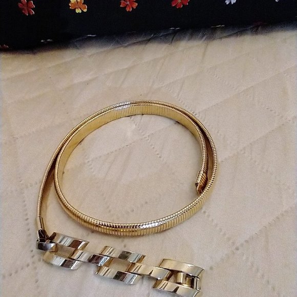 Hinged Stretch Belt, Gold Tone - Picture 2 of 2